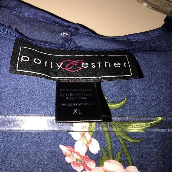 🌺Navy Floral Sateen Tie Front Blouse🌺 - Picture 2 of 3